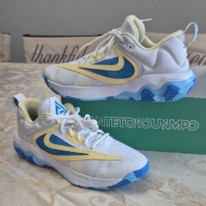 Nike Giannis Immortality 3